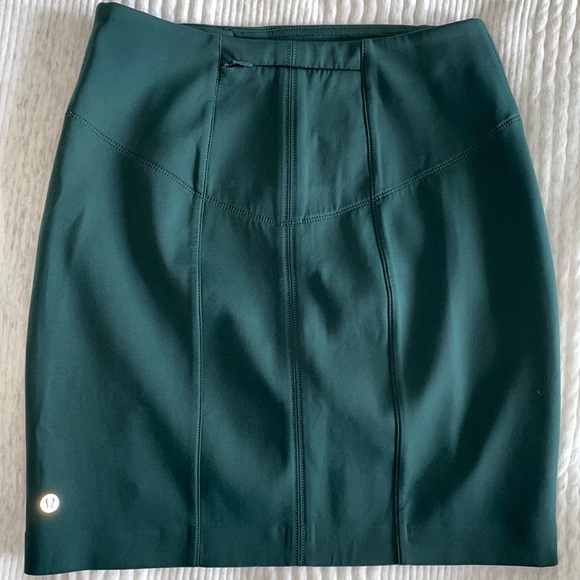 Lululemon &go Cityfarer Skirt in Dark Fuel - Picture 5 of 10